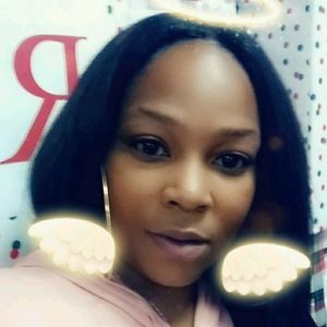 Meet your Posher, Latoya